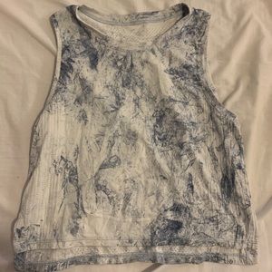 Lululemon cropped tank